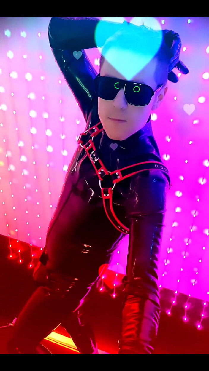 Roman Heart: Video clip toma de salida