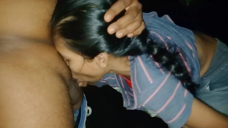 NikiRathod: 2. Den Kouření V Džungli S Divyou - Série Kouření