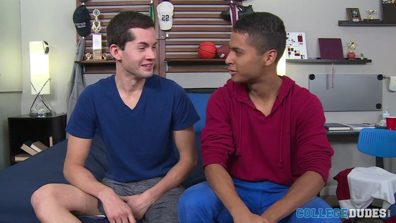 College Dudes: Jamie Delrey fickt jaden Bentley