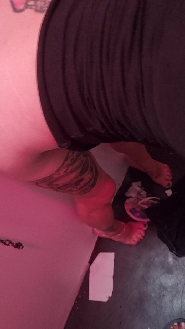 R b hubby: Esposa com estranho em Glory Hole