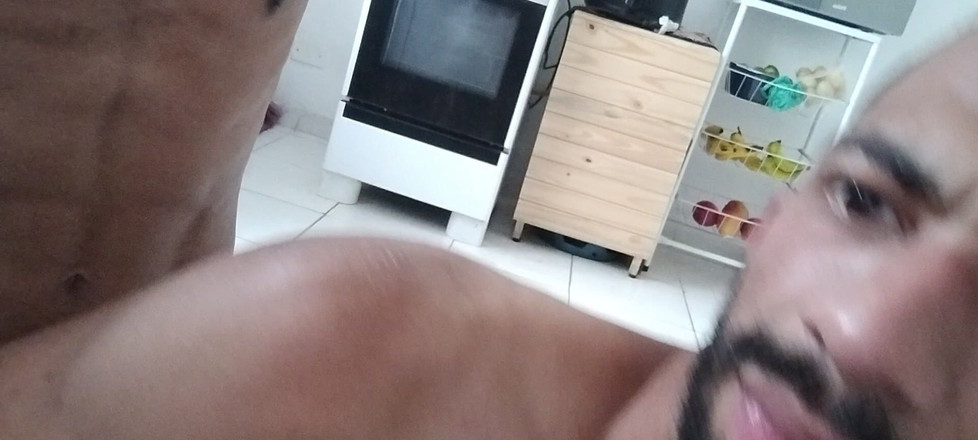 Virtual ToyBoy: A luat-o în fund fără milă sau milă