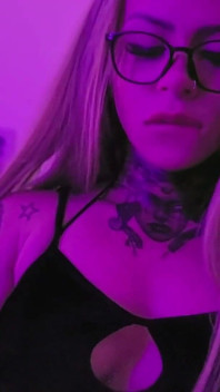 VEDERE LA PERSOANA 1 - Sunt Barbie, ce vrei de la mine?