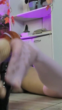 Cosplay Daphne Oily Footjob with Pantyhose Taser