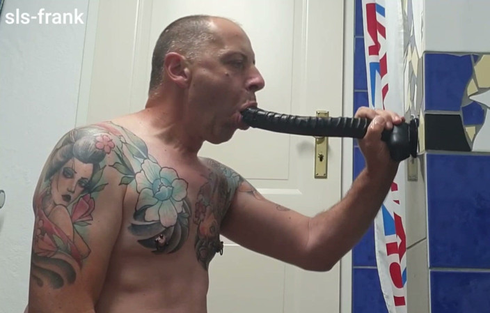 sls-frank: Sls-frank I Swallow a Long Dildo. It's Deep in My...