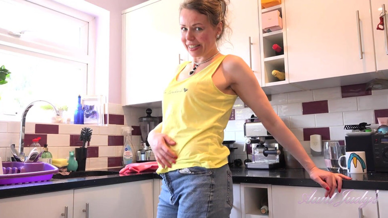 Aunt Judy's: AuntJudys - 46yo natural fullbush milf Alexia (JOI)