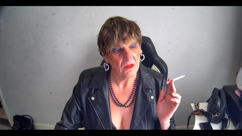 Mature Tina TV: Zralá Tina