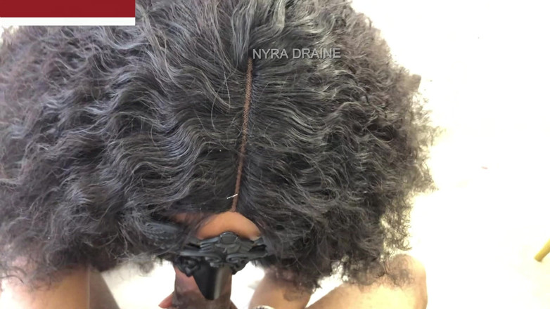 Nyra Draine: Büyük bir şeyde oral pratik yapıyor