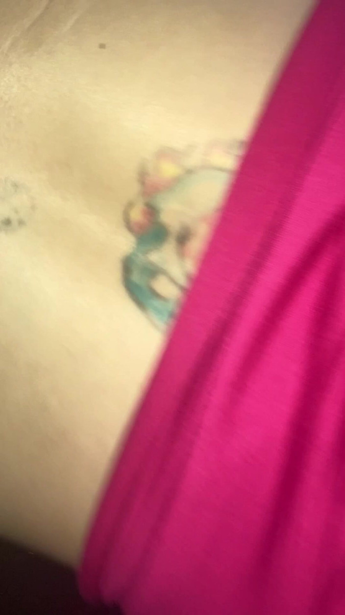 Sexy couple Canada: Keseronokan dalam kereta