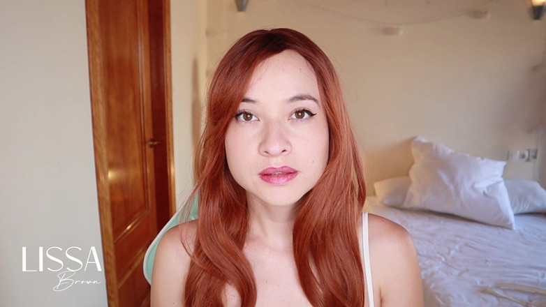 Lissa Brown: Мені подобається підбирати ніс усіма пальцями і робити свиню