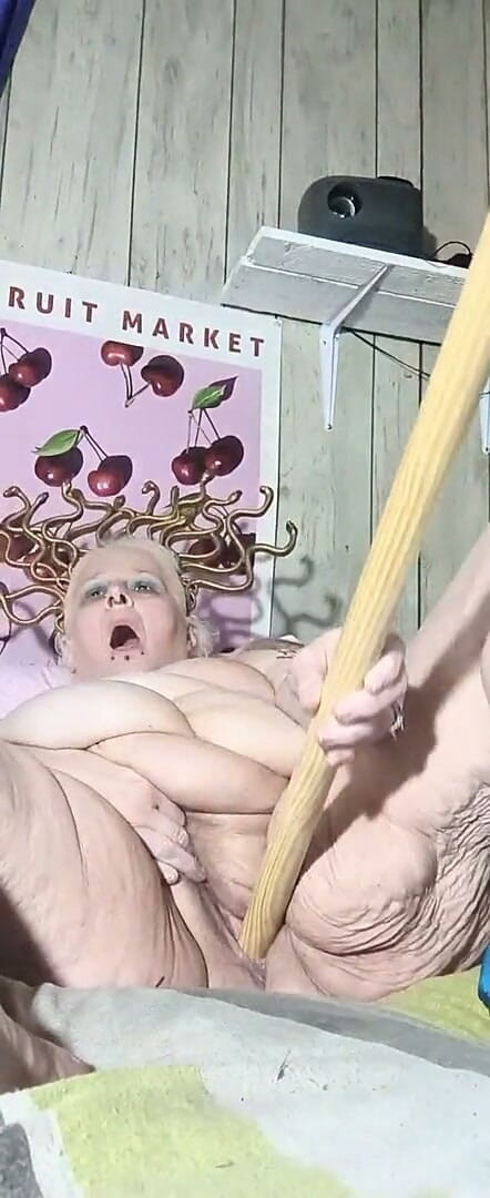 HerculesnVENUS: Medusa Horny and Fucks That Broom Stick