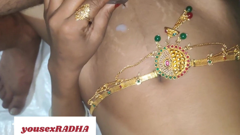 Sexy jaan: Hintli desi radha yenge seks videoları ve Hintli desi mms...