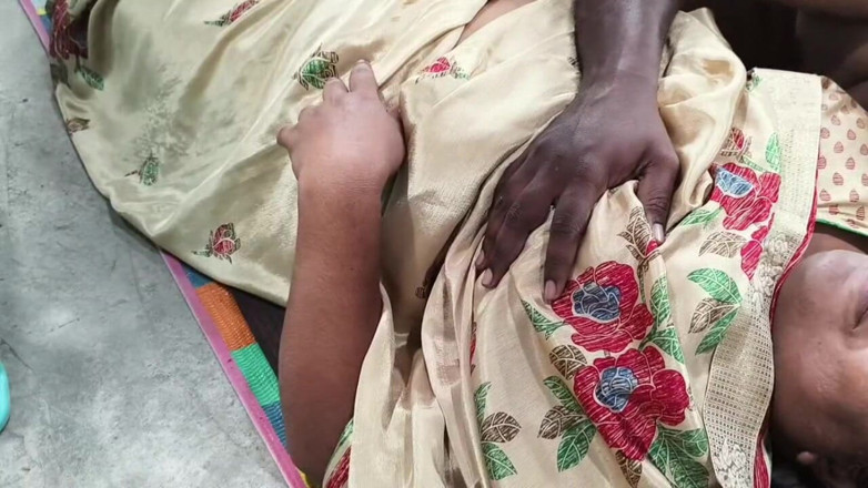 Indian IFS: Menghisap buah dada