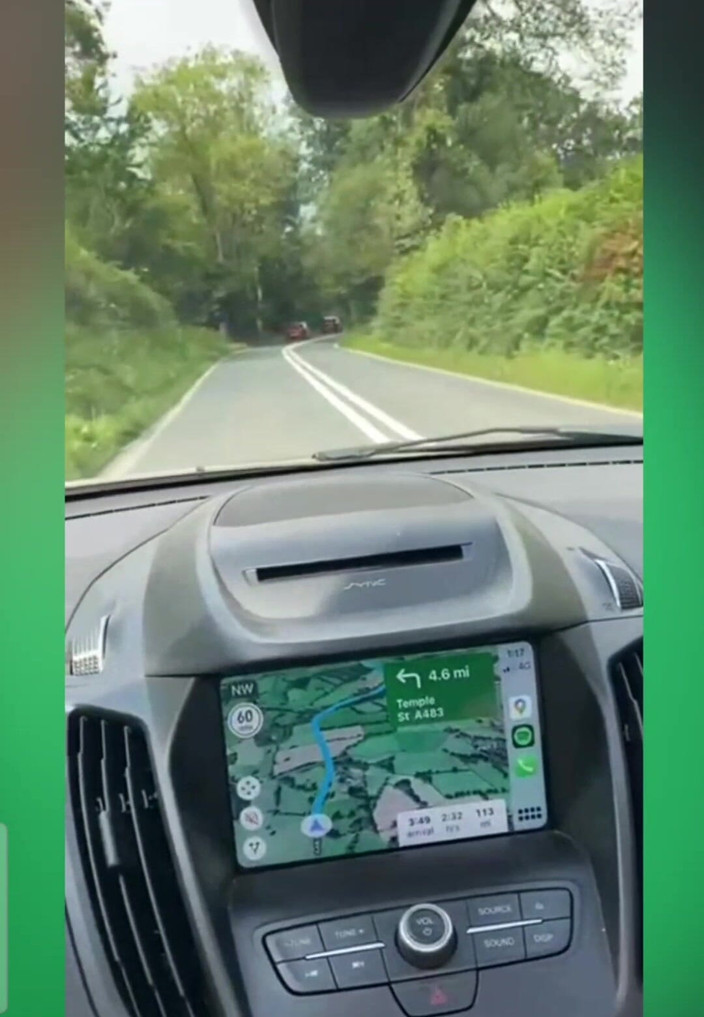 Only Owain: Handjob im auto mit riesigem abspritzen