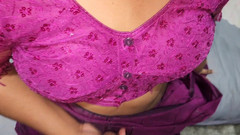 Akhi moni: Aku menikmati seks dengan saudara tiriku saat mereka bersama.