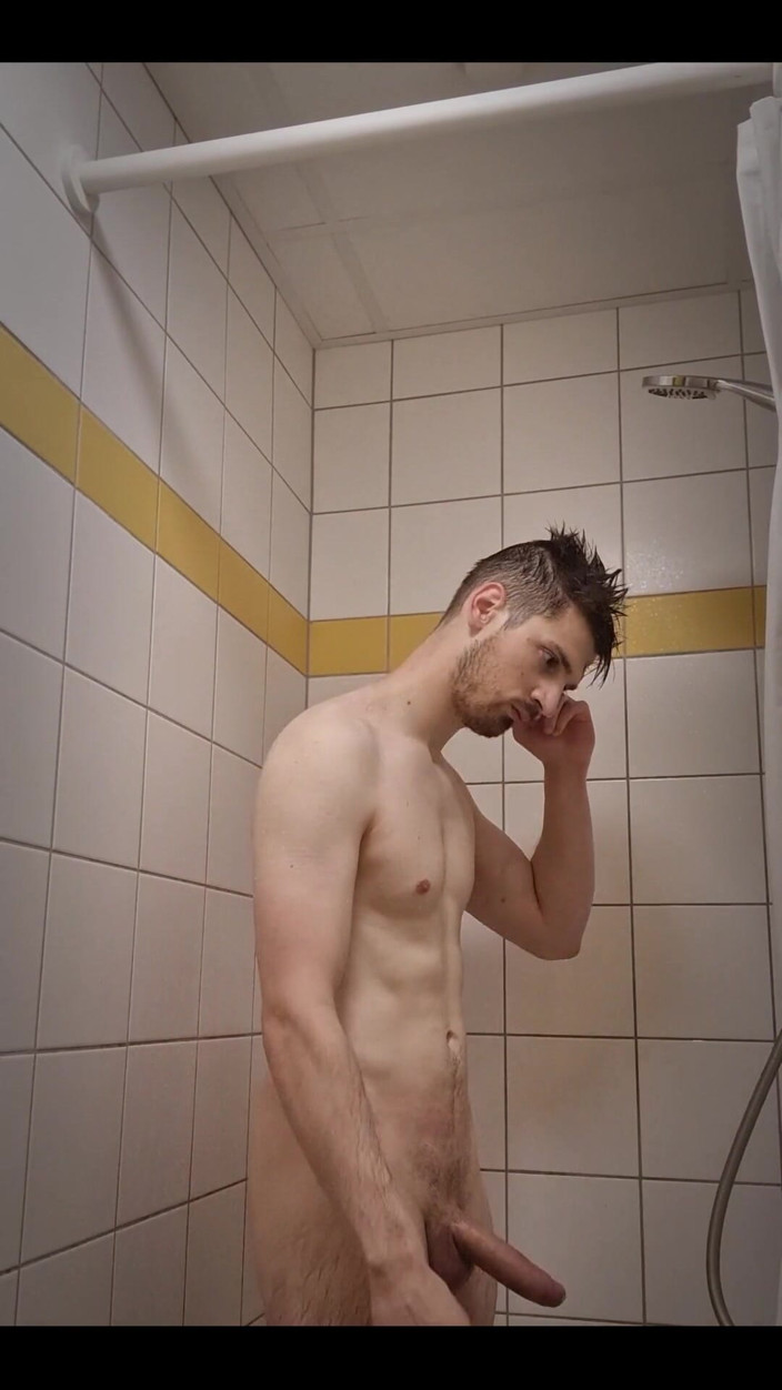Snauwflake: Being so Horny