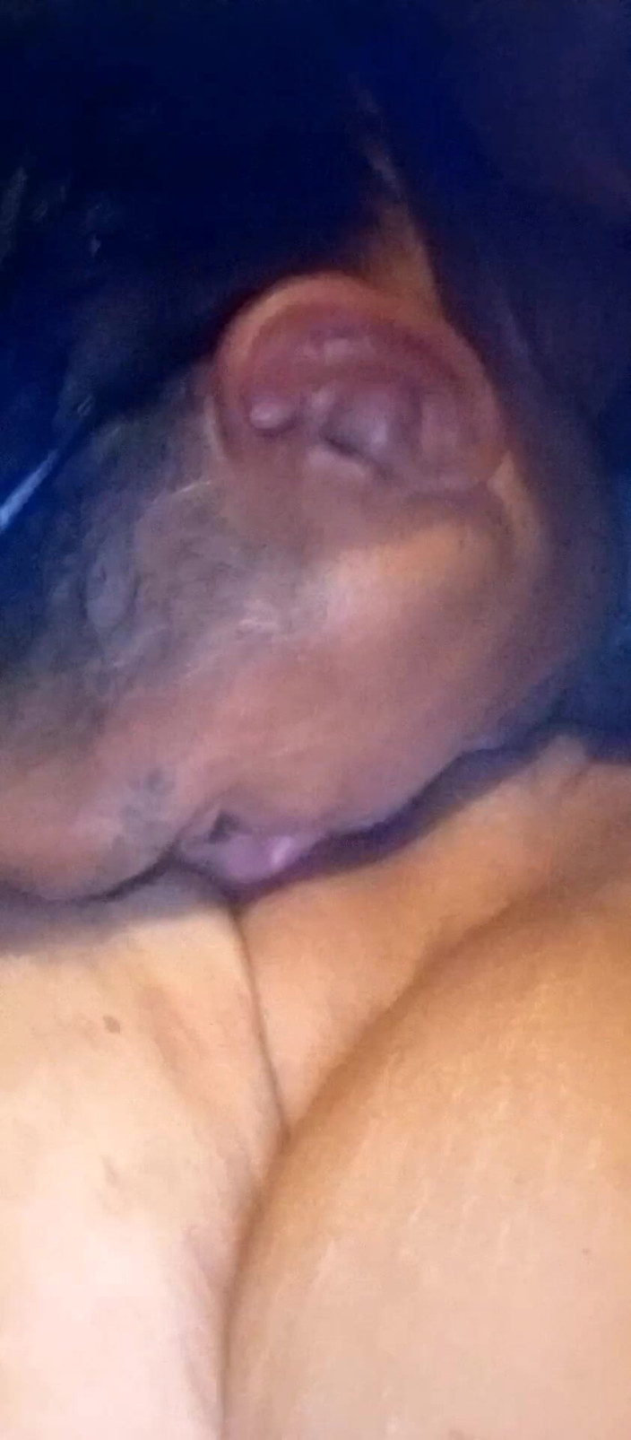 XRAQUELX: Eating Big Pussy