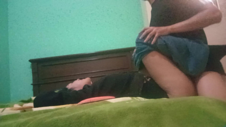 Moo DBOXXX: 내 기독교 친구는 나와 섹스를 사랑, 그녀는 단지 18 세이고 우리는 매일 시작