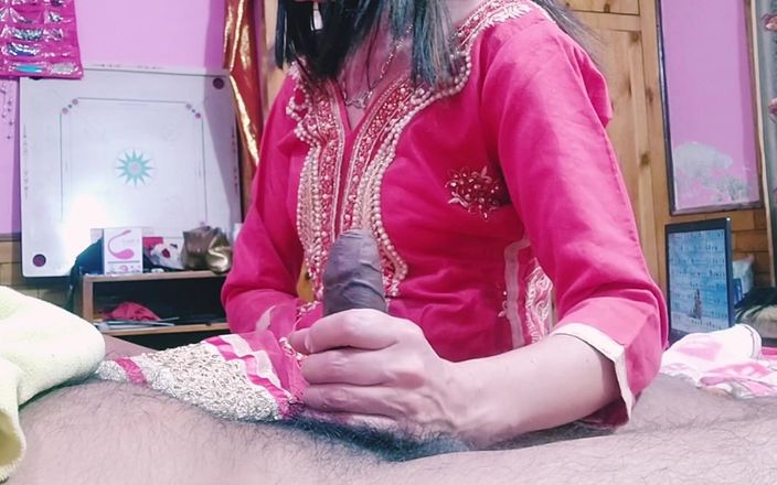 Bolly Karma: Abang tiri mahu saya memberikan handjob