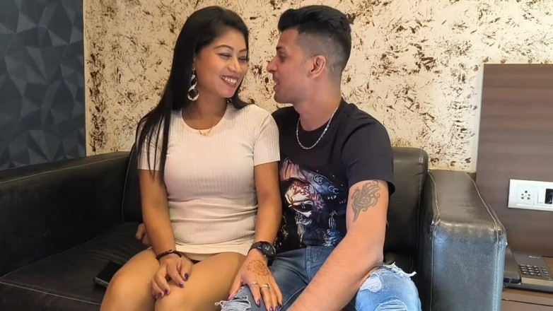NonstopNight8: L'amico ha chiamato il suo amico e chiamato ragazze calde...