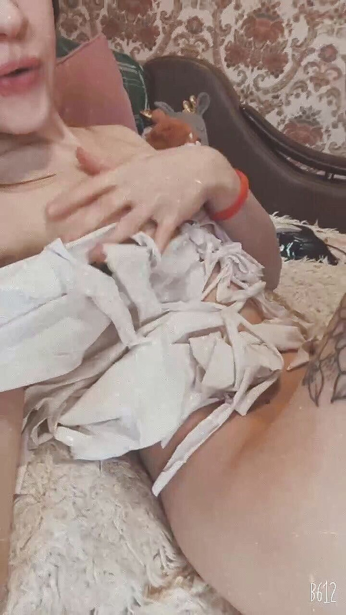 KrissCrystall: Čekám a škádlím tě -LopnLous