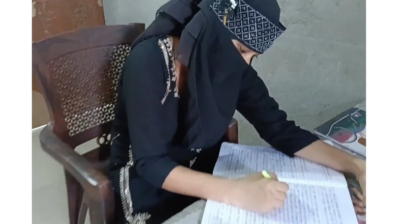 Miss Faiza Khan: Demanded Me to Fuck My Pussy in Return for Giving...