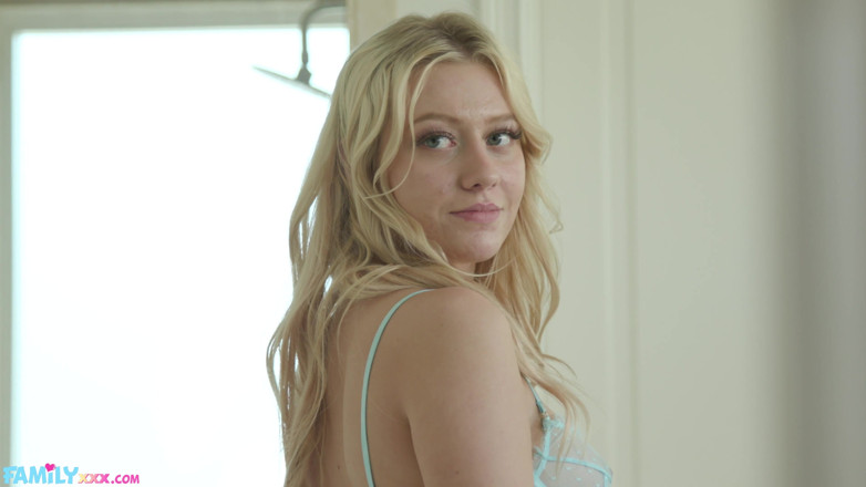 FamilyXXX: Skyler Storm ได้รับน้ำตาลเต็มหน้า