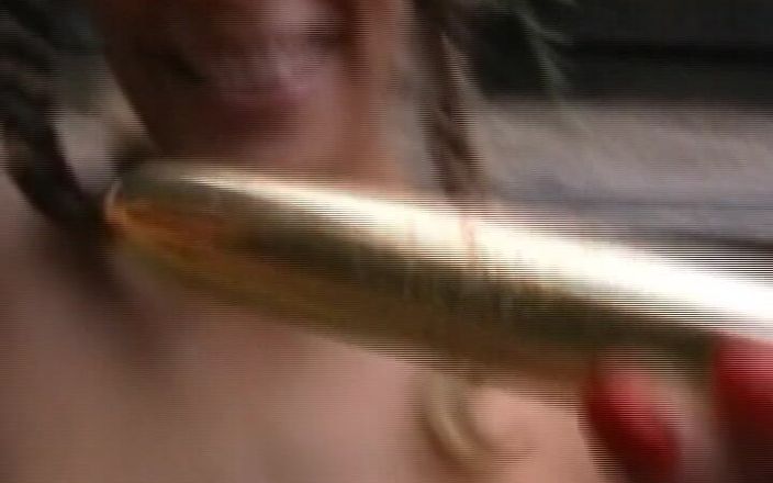 Deutsche Frauen: 쓰리섬에서 자지를 공유하는 섹시한 독일 십대들