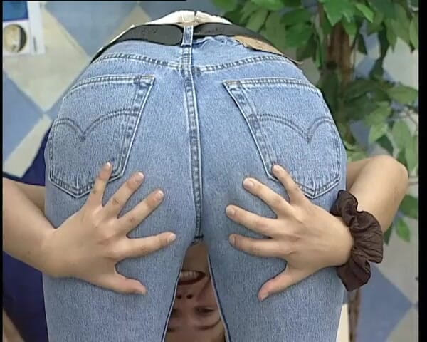 YOUR FIRST PORN: Meggy Sorgt Um Glatte Muschi Softclip - 부드러운 보지 부드러운 클립을 보장하는 Meggy