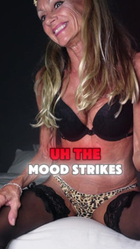 Barbie MILF Lady a Grrrr