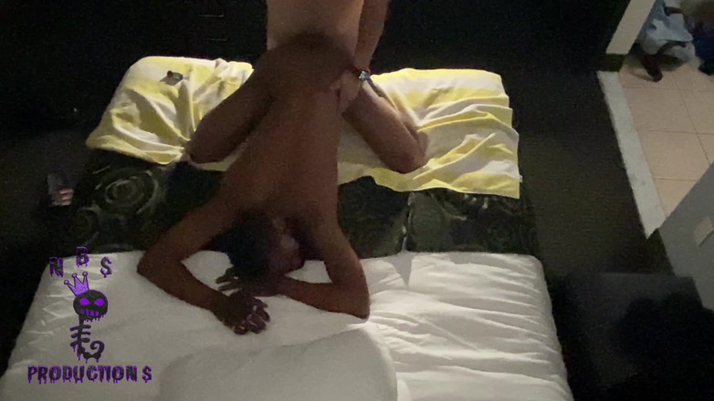 NB Topper: 黑人饲养员冒险 183