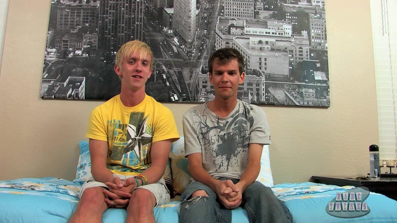 Bare Twinks: Jordan Devirginizes Taylor
