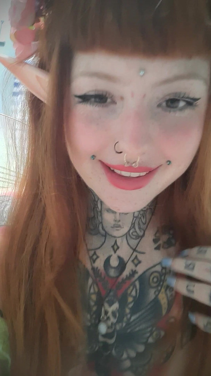 Yourfavecumslut: Pixie Asmr撒尿视频