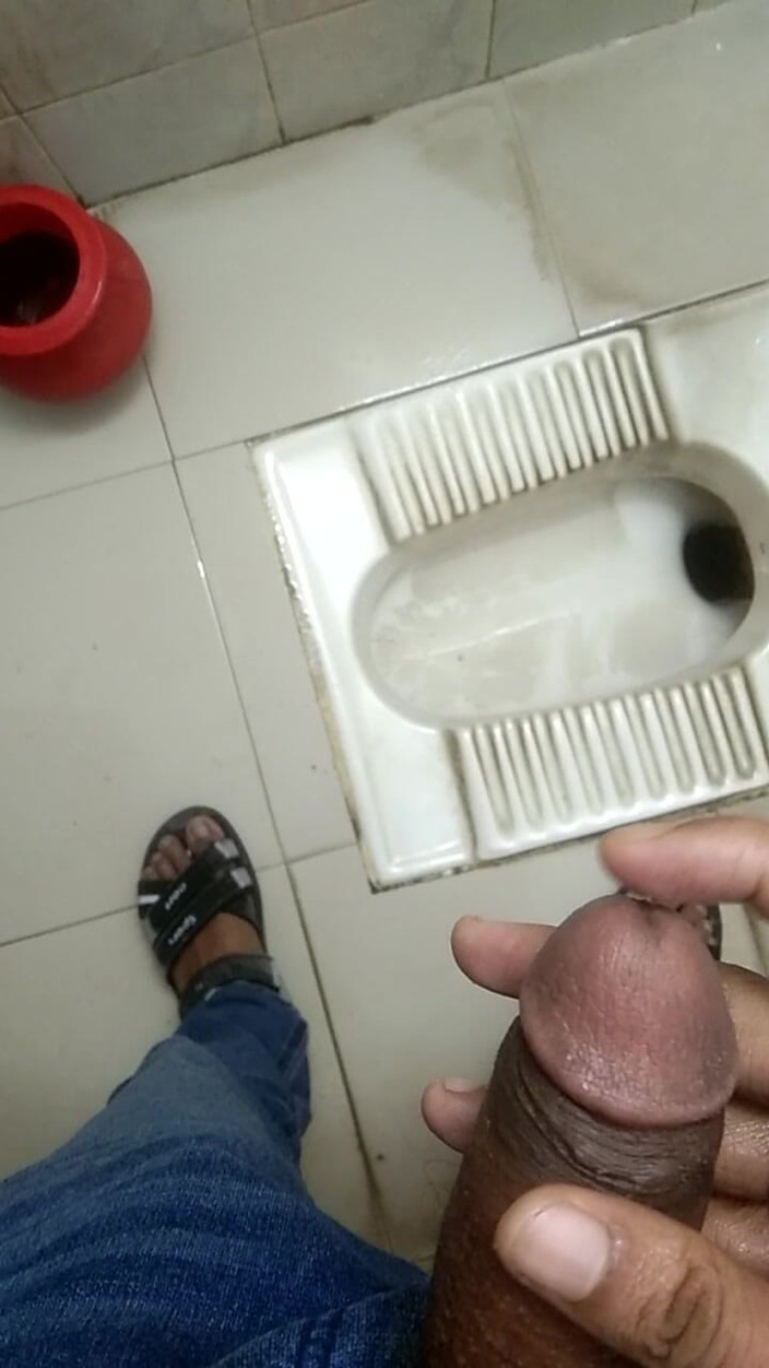 Viral_tiktokar: Volevo davvero fare sesso, quindi sono andato in bagno