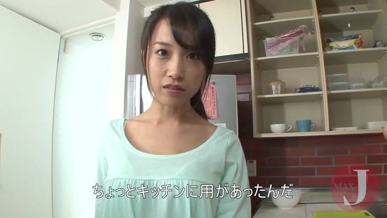 Asian happy ending: Sexy chica japonesa follando a su amiga para correrse