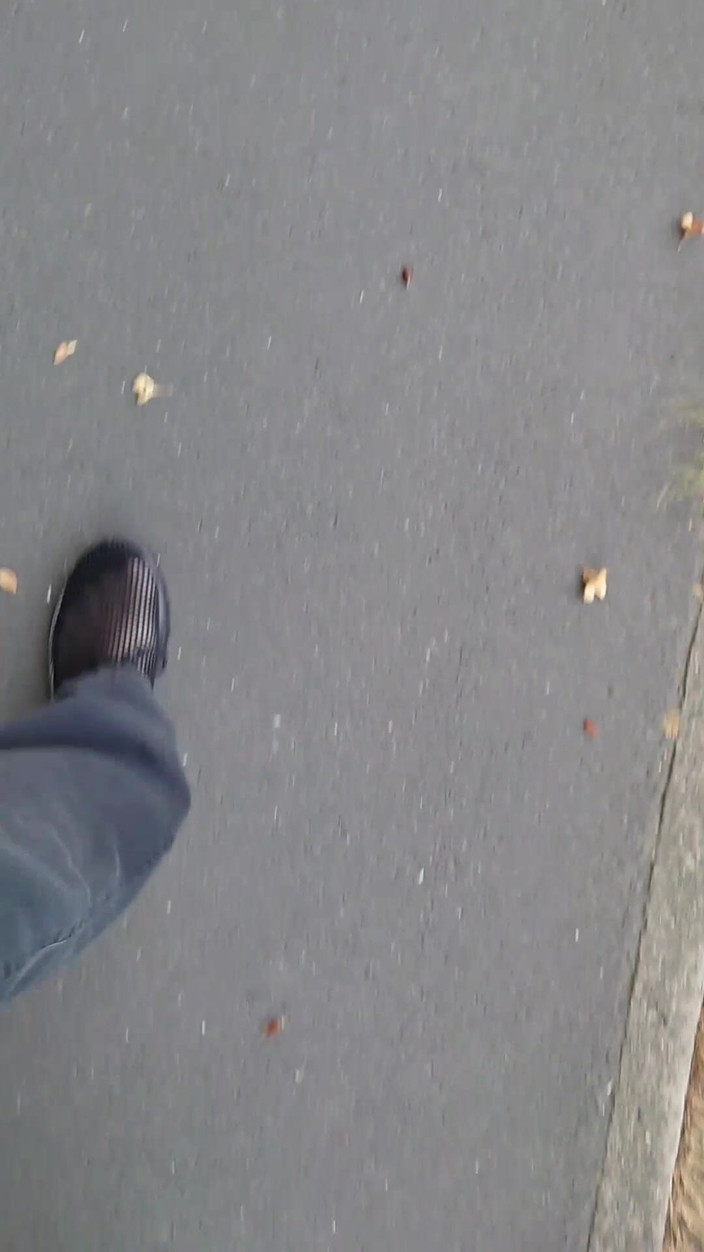 Carmen_Nylonjunge: Mes Chaussures Spéciales Quand Je Fais Du Shopping