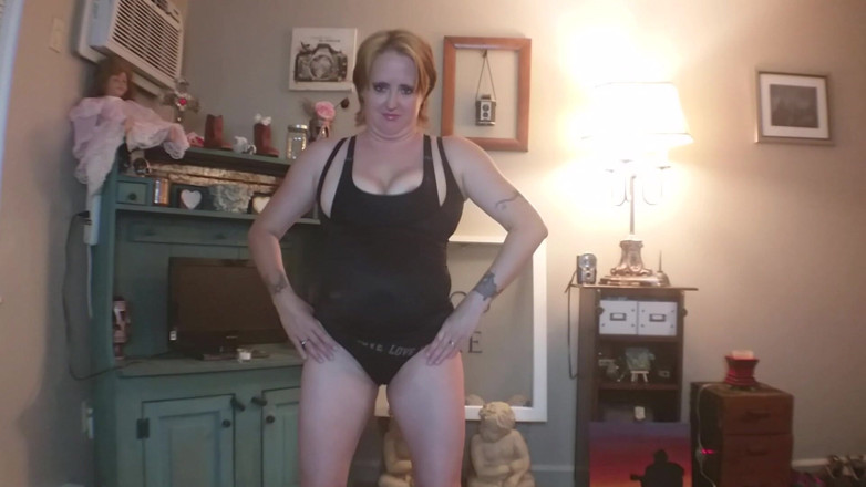 Kennedy Channing: Sports Bra Tit Bounce Leads to Tittyfuck