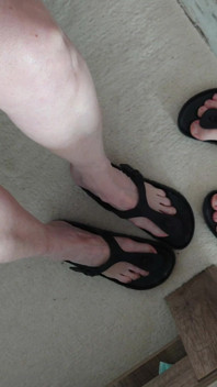 Barefoot Slide Show with a Nylonjunge in Birkenstocks