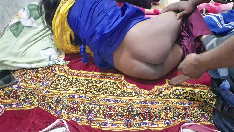 ExcitedWomen: Hintli teyze Hintli seksi kocasıyla anal seks yapıyor