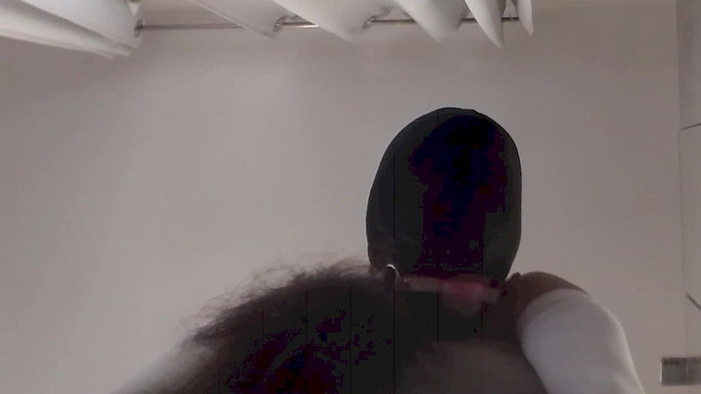 LauraOnHeels: MILF Bendata E Imbavagliata, Scopata in Figa E Bocca