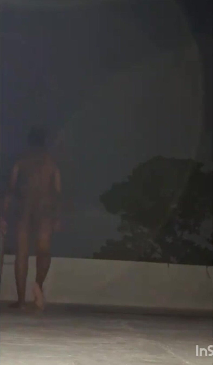 MayankPerv: 옥상에서 마야크 페이핑