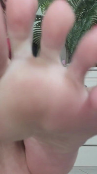 Rub Feet