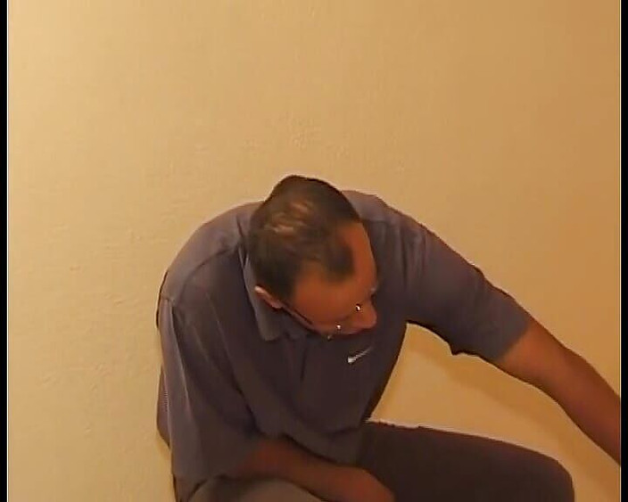 German Homemade: Alman genç kızın gözleri bağlı ve sikiliyor