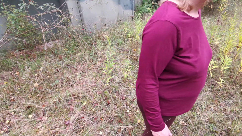 Bouncy Tits Action: Dolorosa punição com mamilo