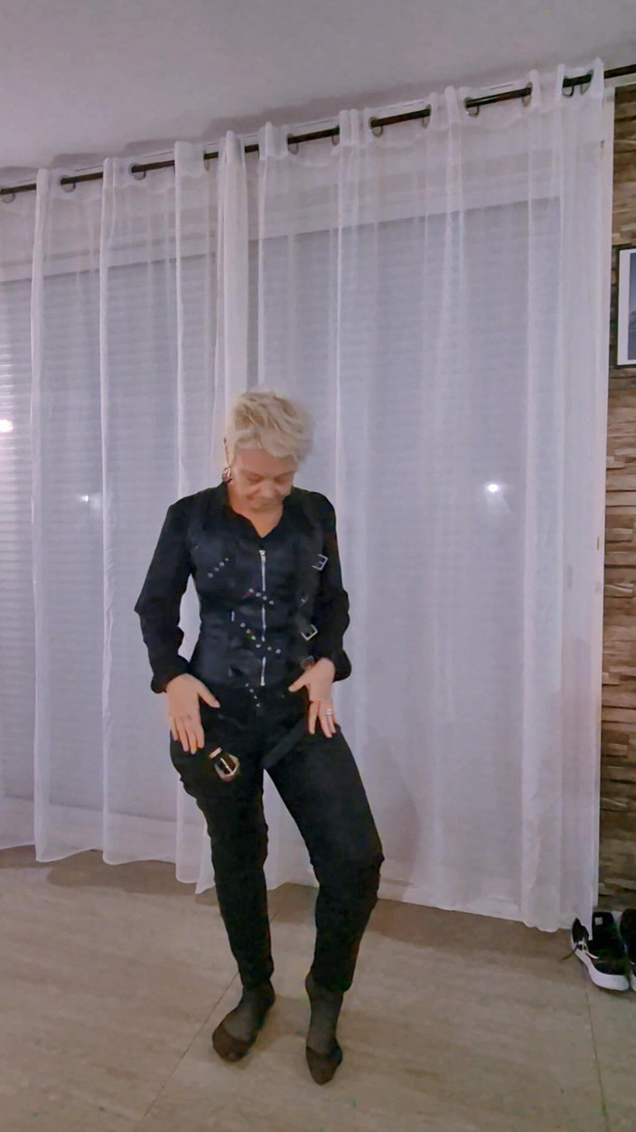 Sofy13: Her şeyi altını bile pişir. Görmek ister misin