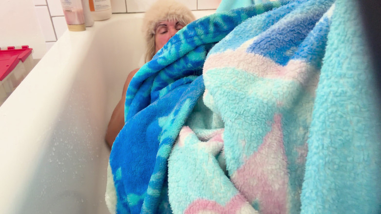 Lizzy Yum: Ліззі Юм Сд лютого 2026 після транссексуала мастурбує, розширюючи ділдо, секс-іграшкова пизда, камео