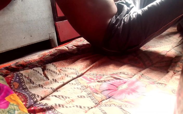Hot dick Rohit: Indien, 20 ans, puceau, orgasme avec notre corps sexy par Rohit