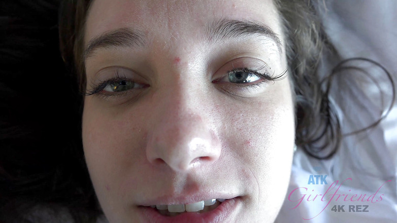 ATK Girlfriends: Virtuele vakantie Hawaii met Gia Paige 8/8