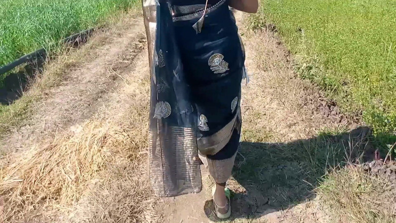 Ritu: Sua moglie ha mostrato la sua figa