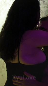 Husband Fucks His Young Wife with a Big Ass Between Her Thighs
