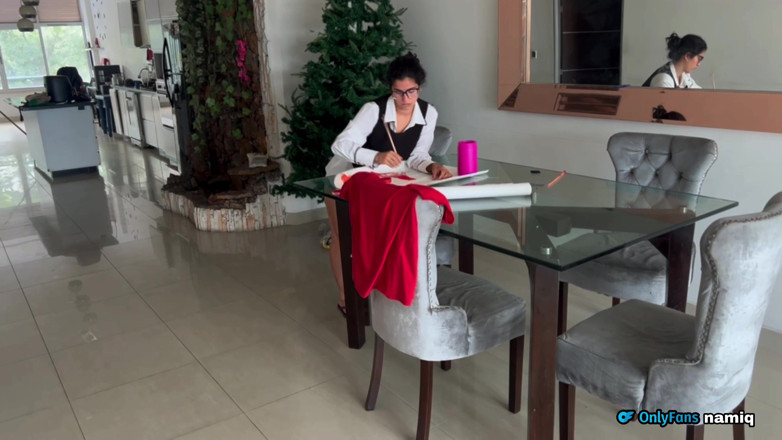 Nami Qsein: My Stepbrother Paints a Picture While I Put My Brush...